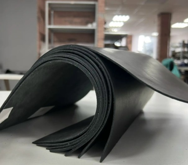 Кожа форматами (Юфть Графит),  1.8-2.0 мм, с финишем, формат А3,А4